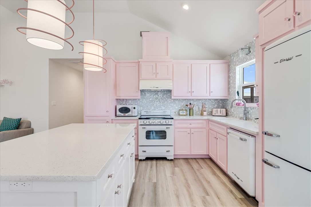 458350 Property Photo 11