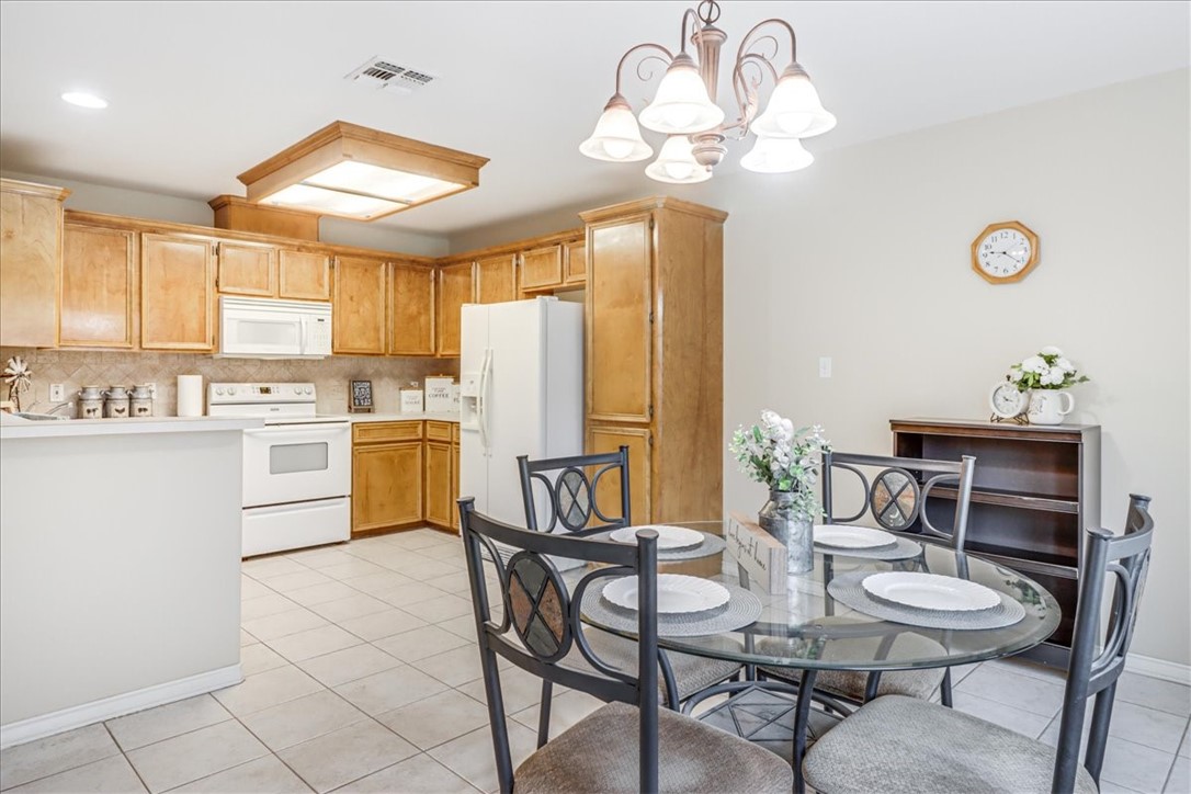 10506 Saddle Property Photo 7