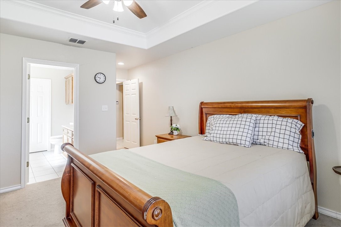10506 Saddle Property Photo 10