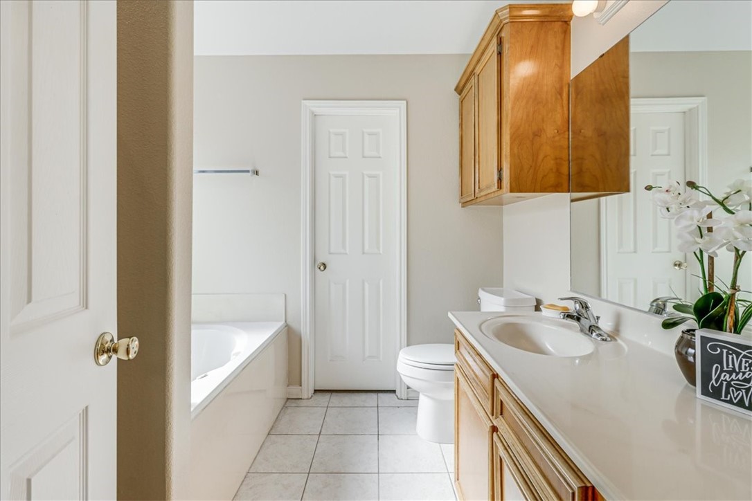 10506 Saddle Property Photo 12