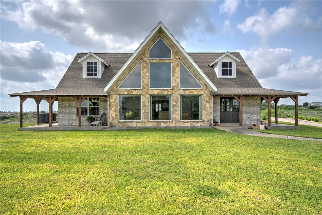 868 County Road 3651 Property Photo 2