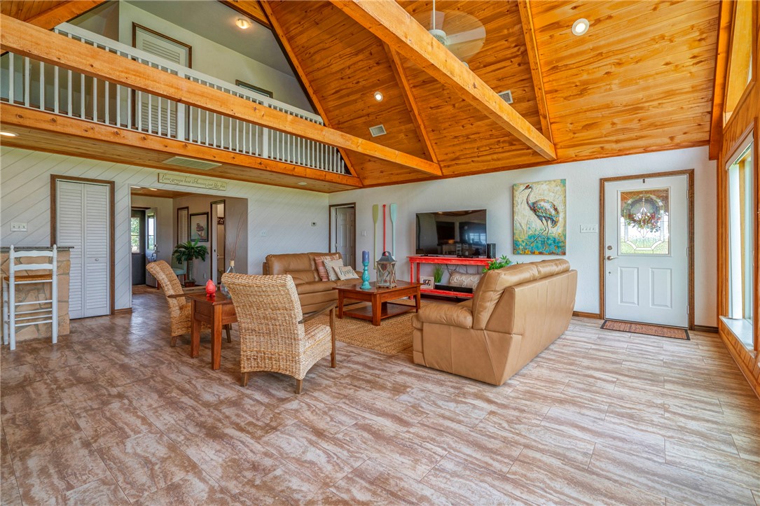 868 County Road 3651 Property Photo 7
