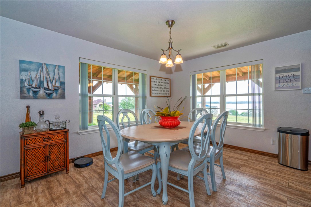 868 County Road 3651 Property Photo 14