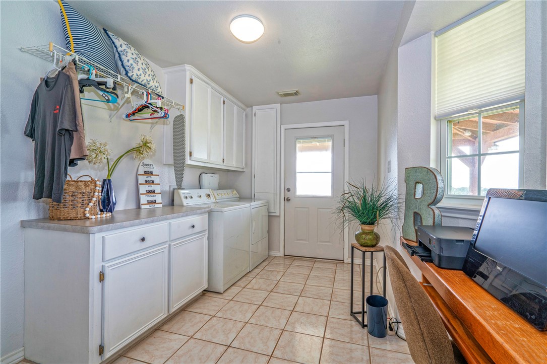 868 County Road 3651 Property Photo 20