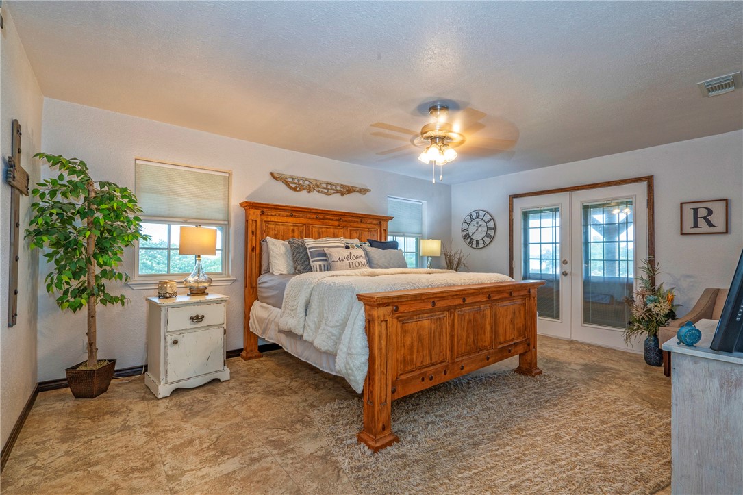 868 County Road 3651 Property Photo 21