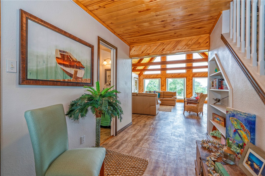 868 County Road 3651 Property Photo 25