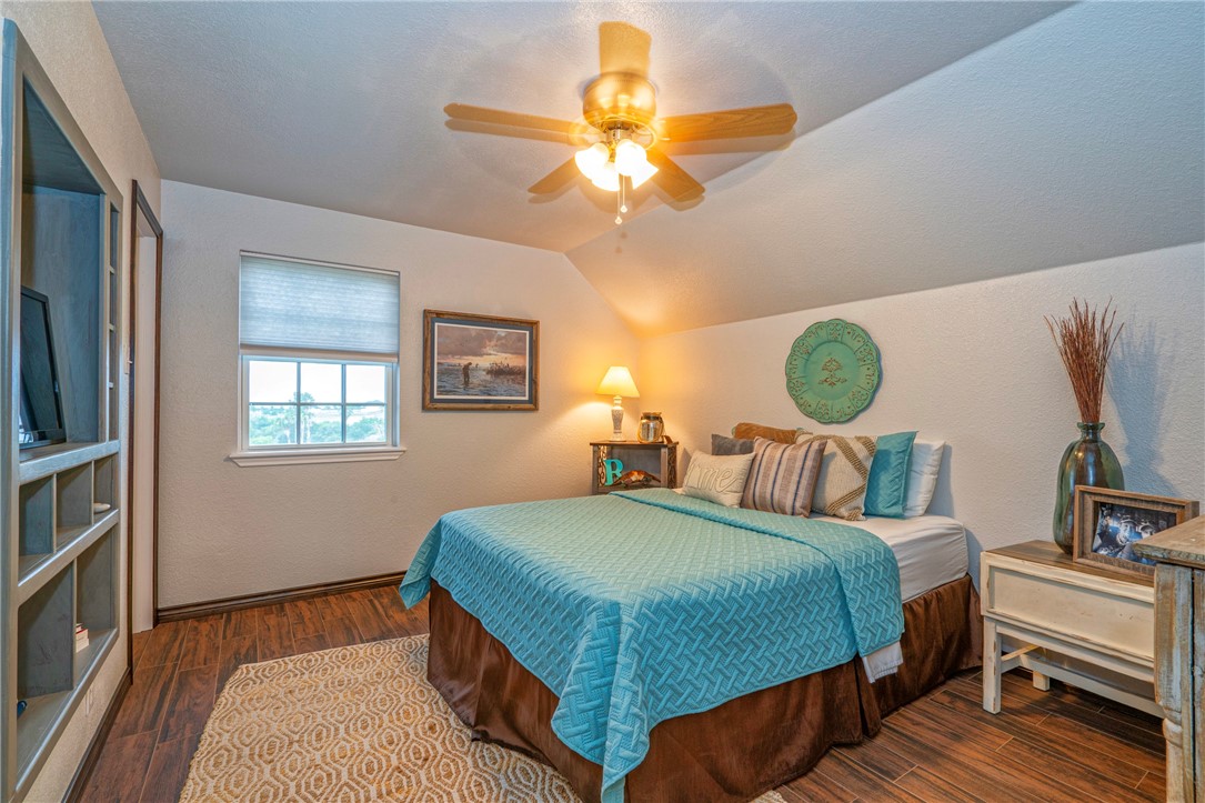 868 County Road 3651 Property Photo 27