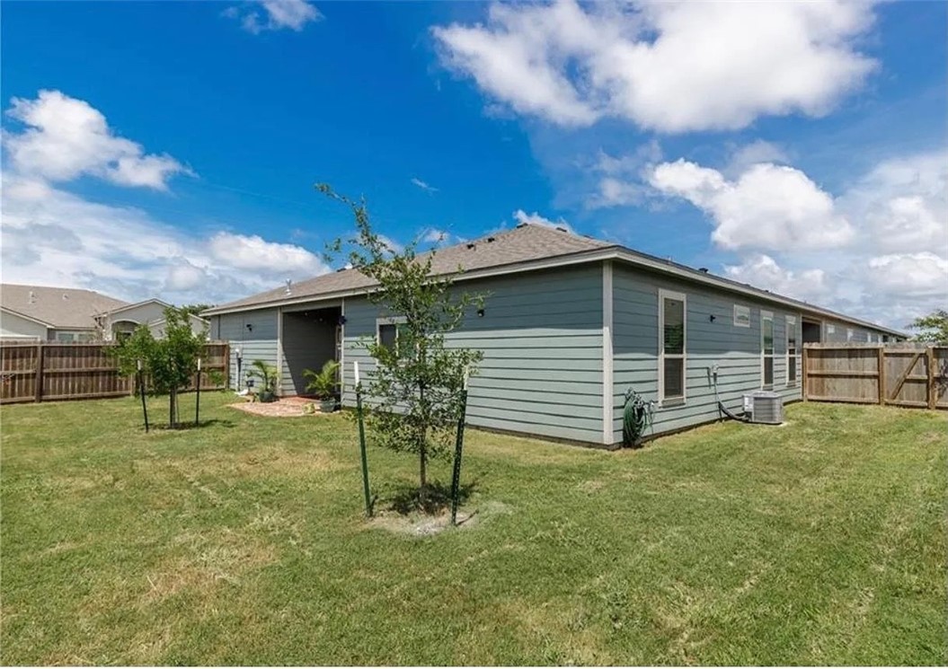 7409 San Remo Ct Property Photo 12