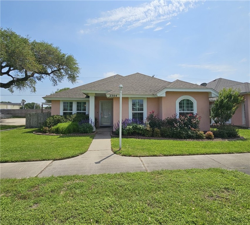 2304 Madrid Dr Property Photo