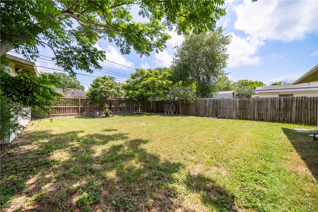 329 Whitehall Dr Property Photo 28