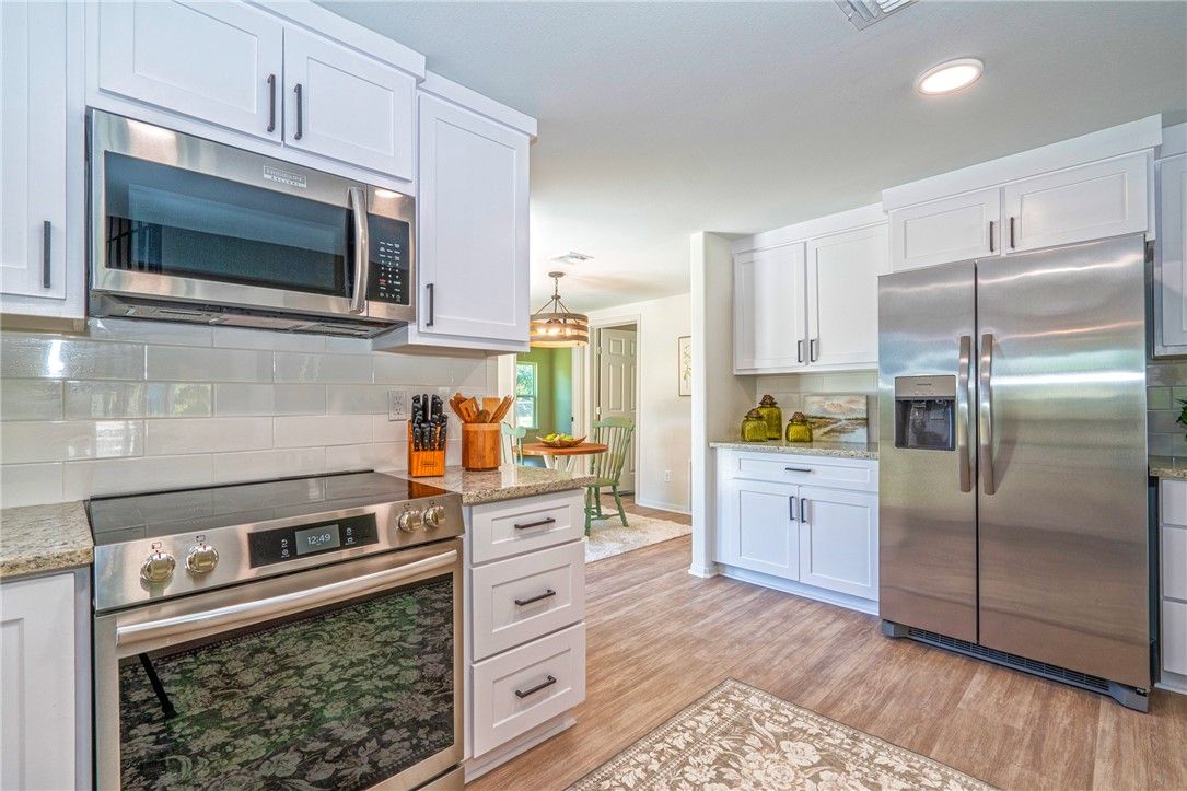 2322 Violet Property Photo 13