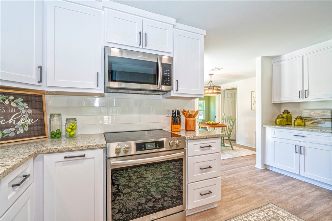 2322 Violet Property Photo 14