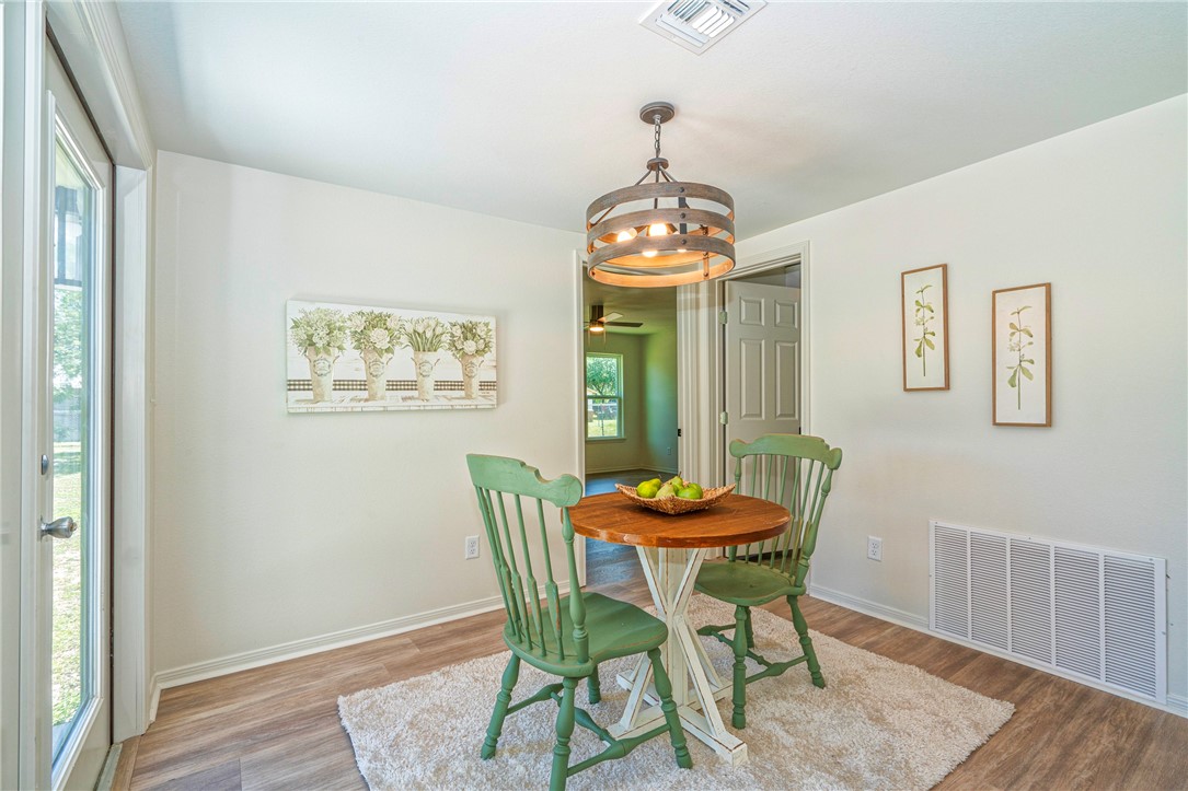 2322 Violet Property Photo 15