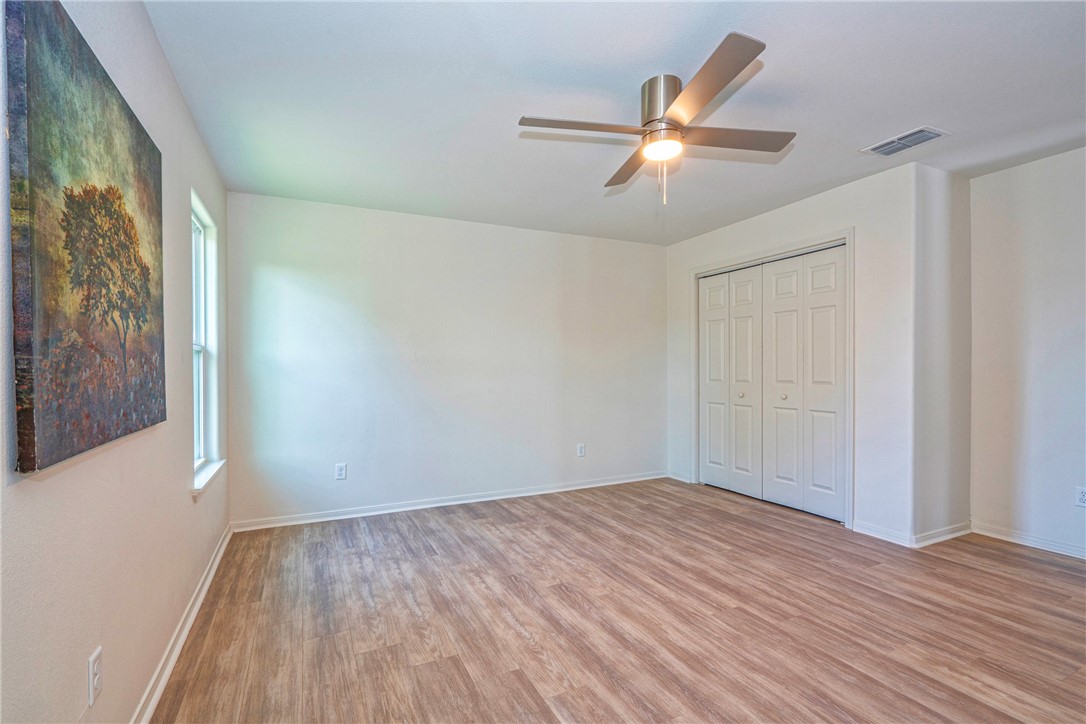 2322 Violet Property Photo 19