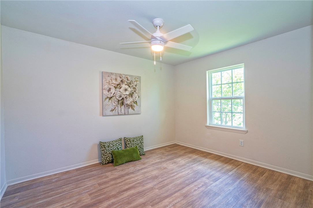 2322 Violet Property Photo 22