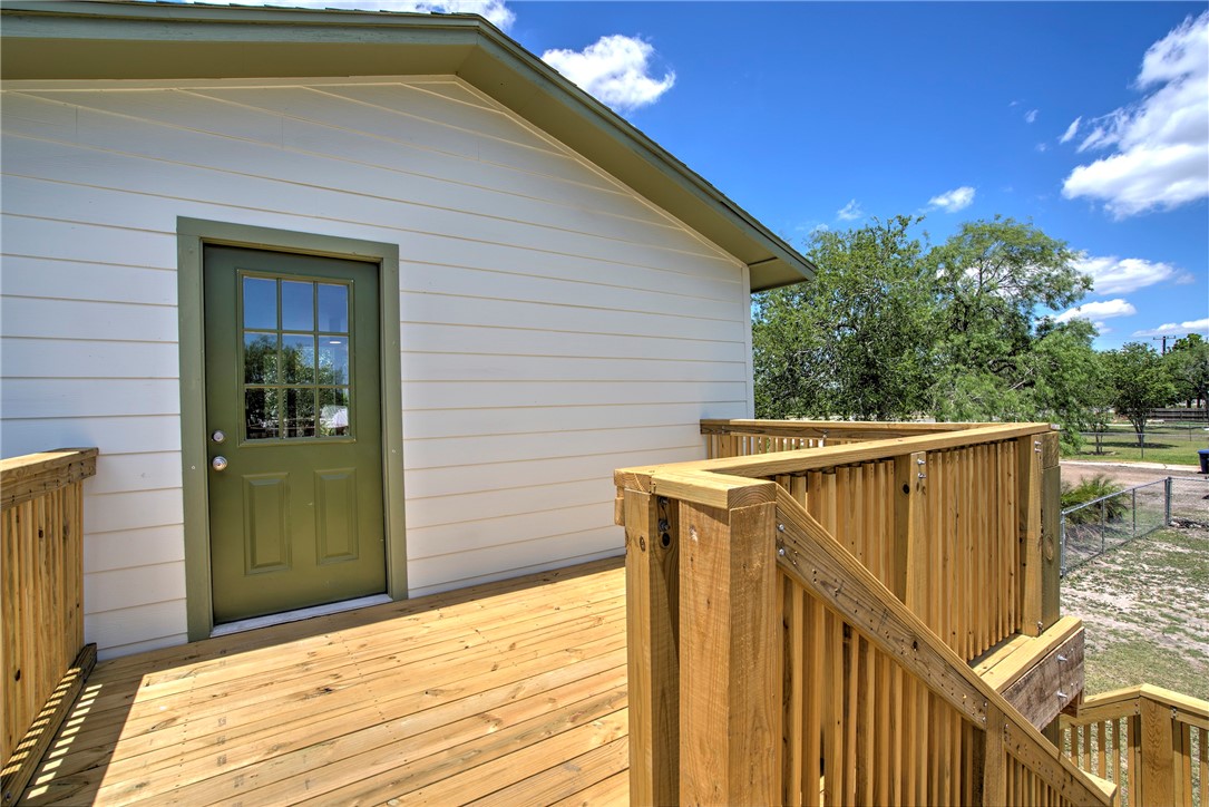 2322 Violet Property Photo 29