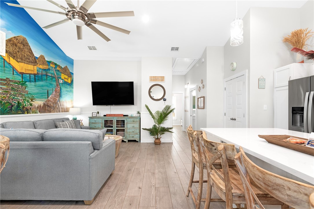 15117 Boca Grandi Dr Property Photo 3