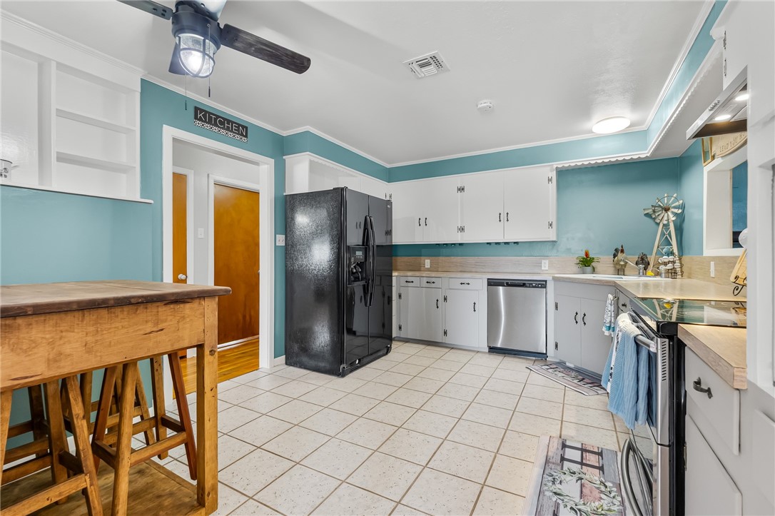 2914 Japonica Dr Property Photo 7