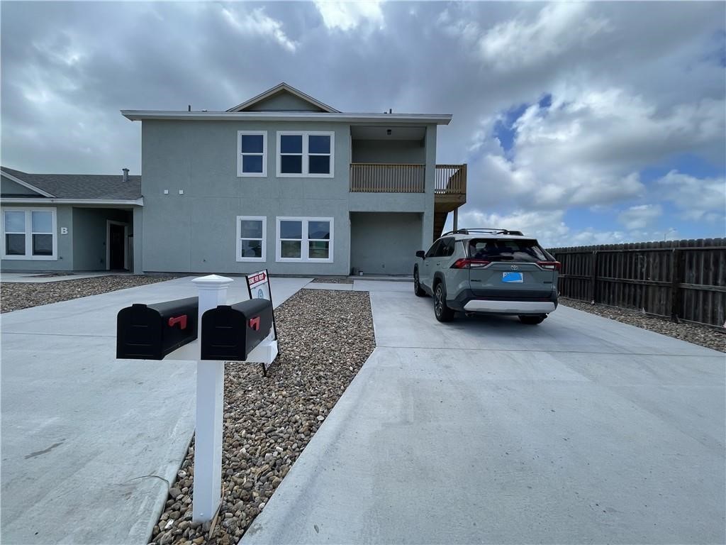 14202 Marina Dr D Property Photo 1