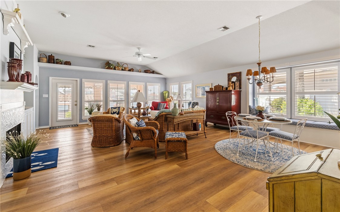 16025 Cuttysark St Property Photo 5