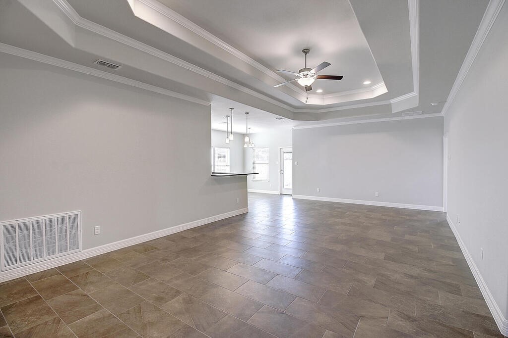 7522 Sable Creek Dr Property Photo 5