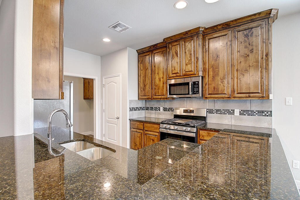 7522 Sable Creek Dr Property Photo 15