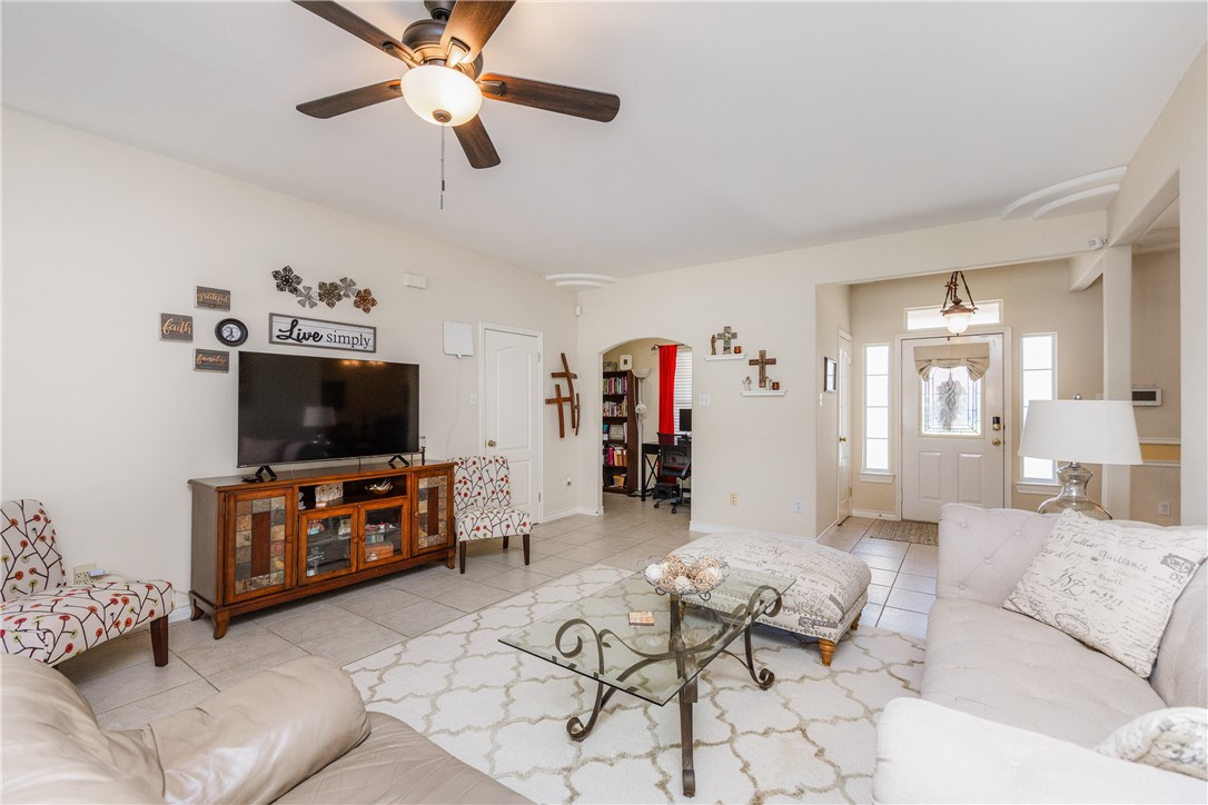 2522 Fleece Dr Property Photo 6