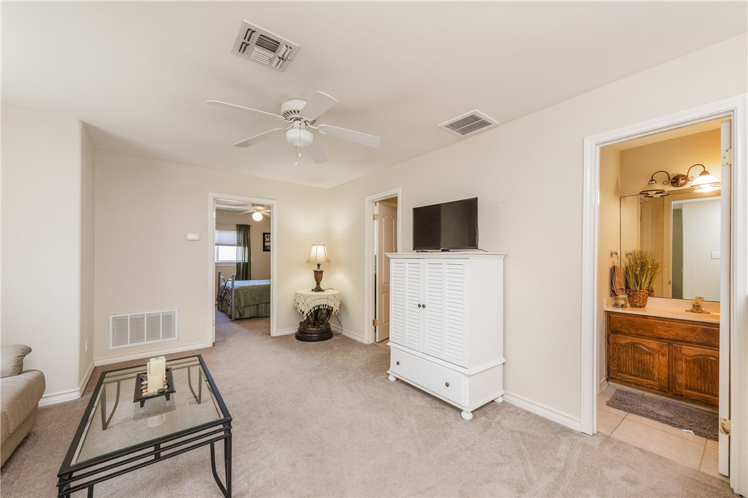 2522 Fleece Dr Property Photo 32