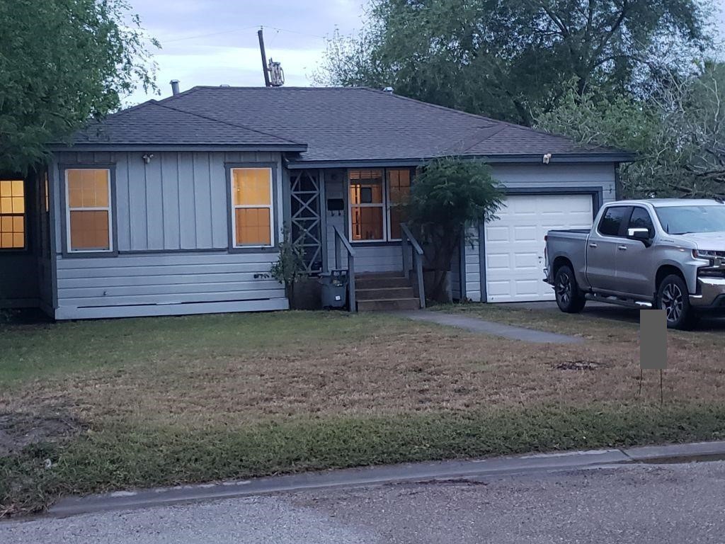 3459 Lawnview St Property Photo 1