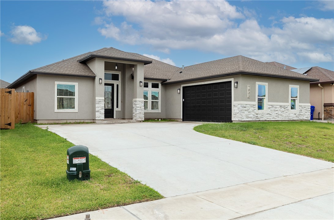 7905 Spiderman Dr Property Photo 1