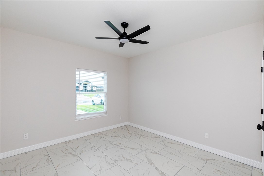 7905 Spiderman Dr Property Photo 19