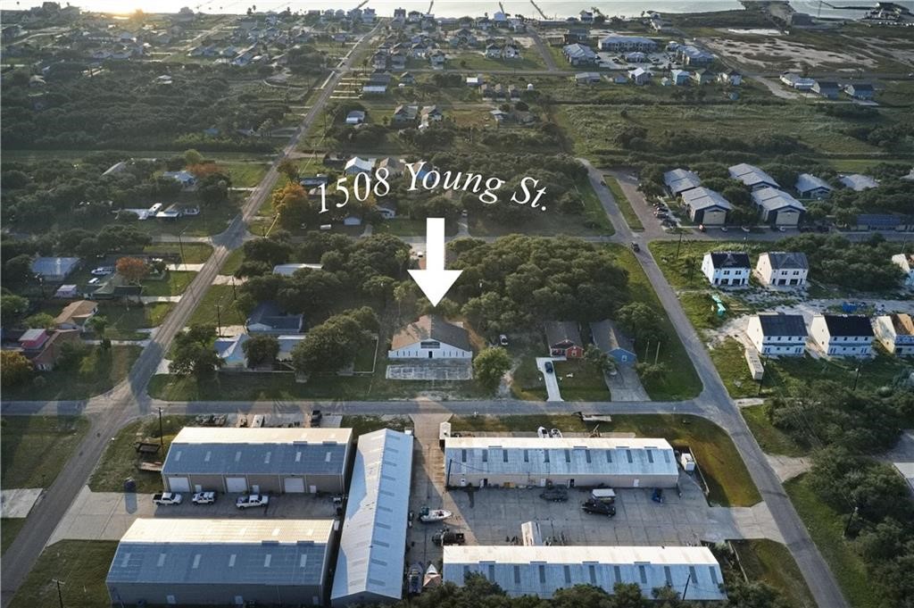 1508 S Young St Property Photo 3