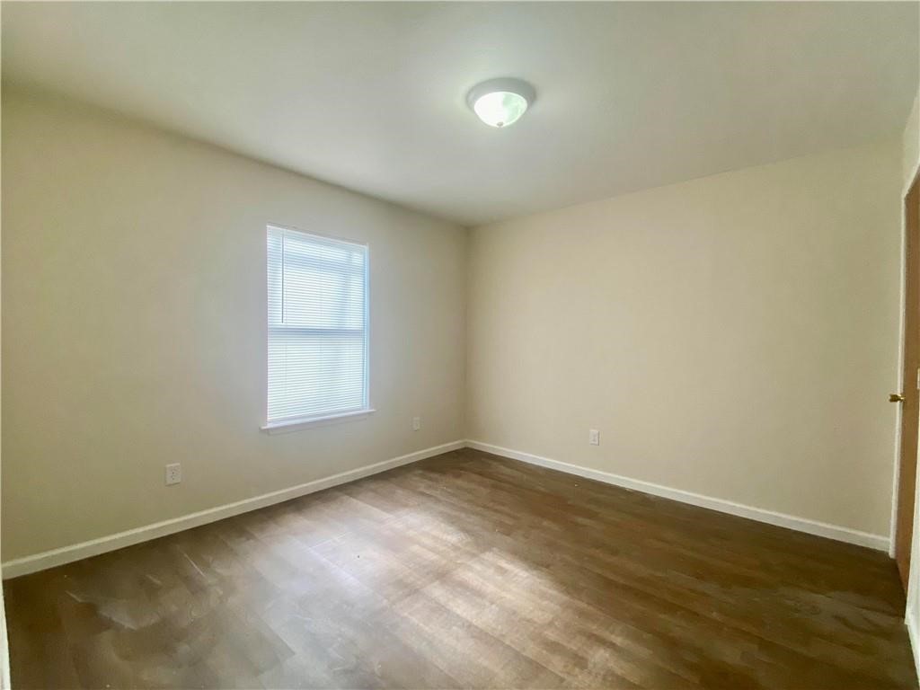 1508 S Young St Property Photo 4