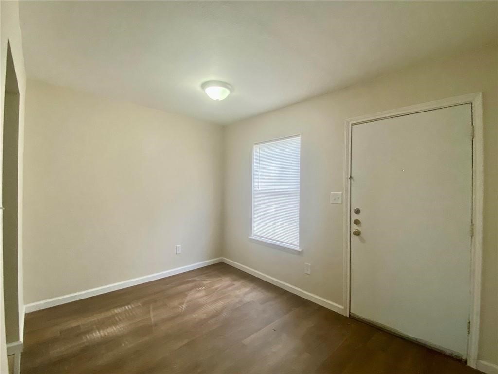 1508 S Young St Property Photo 5