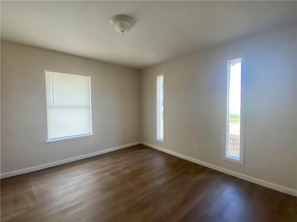 1508 S Young St Property Photo 6