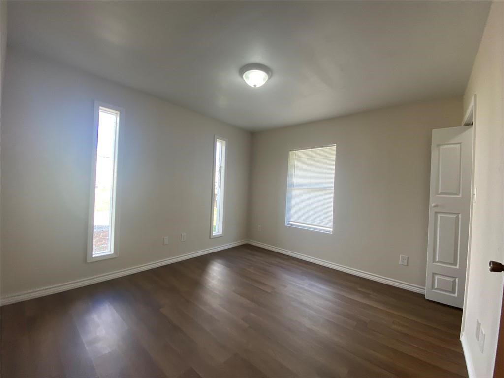 1508 S Young St Property Photo 8