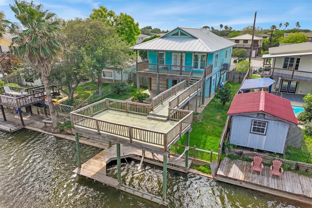 3401 Laguna Shores Road Property Photo 1