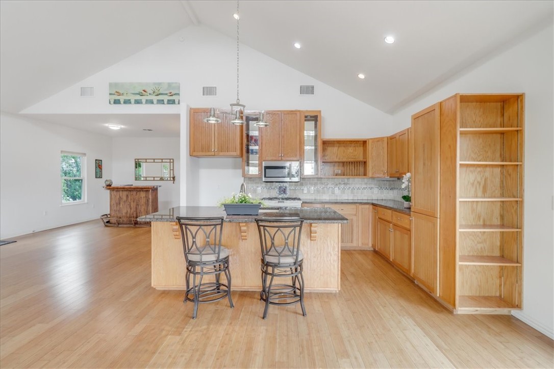 3401 Laguna Shores Road Property Photo 11