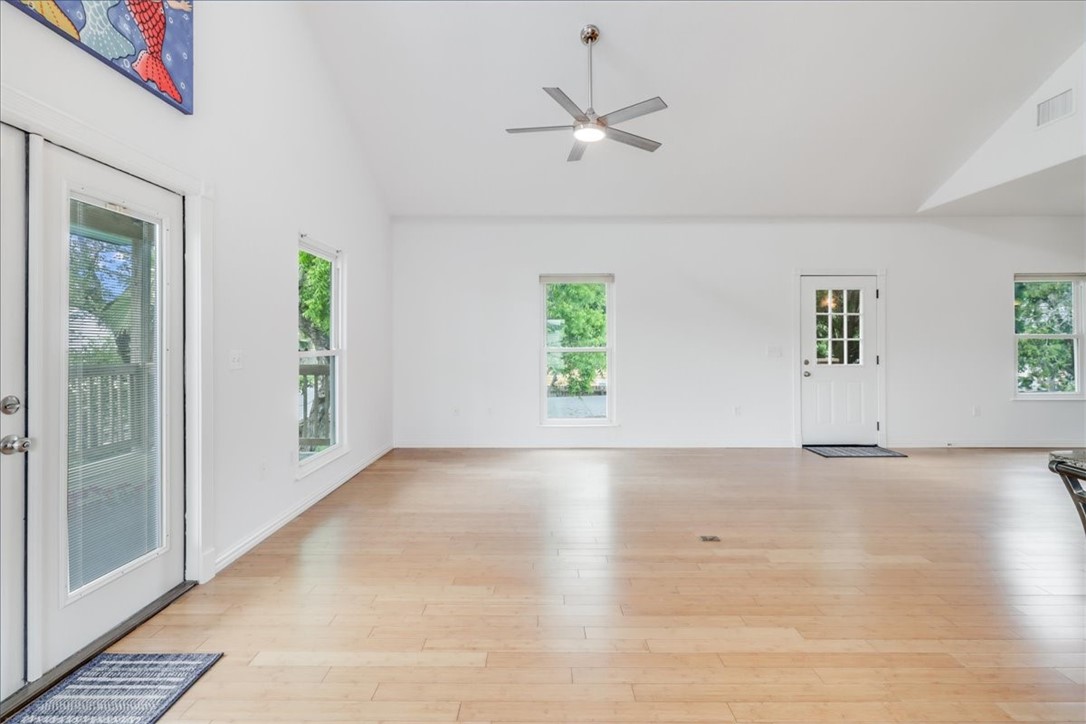 3401 Laguna Shores Road Property Photo 15