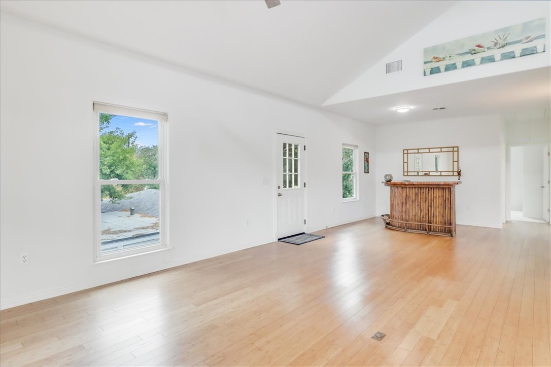 3401 Laguna Shores Road Property Photo 16
