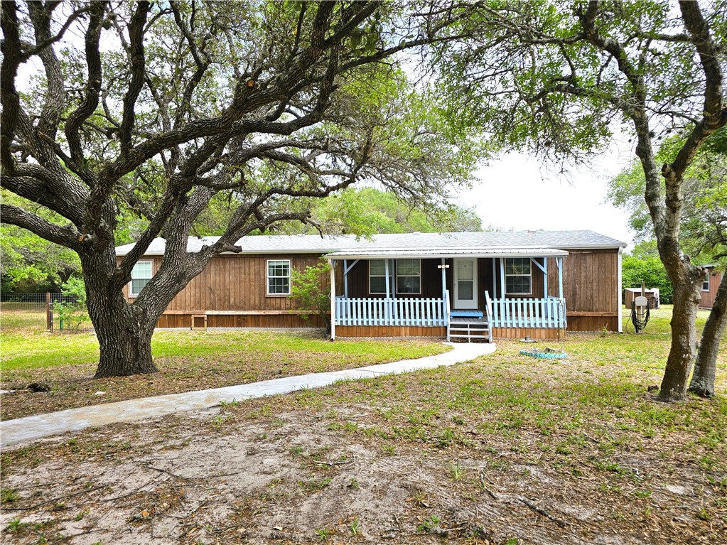 1647 W Beasley Ave Property Photo 1