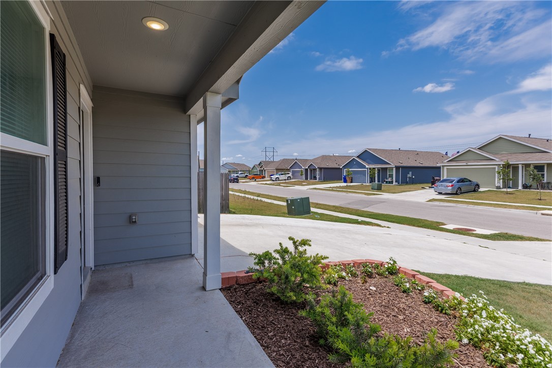 13245 Wrangler St Property Photo 3