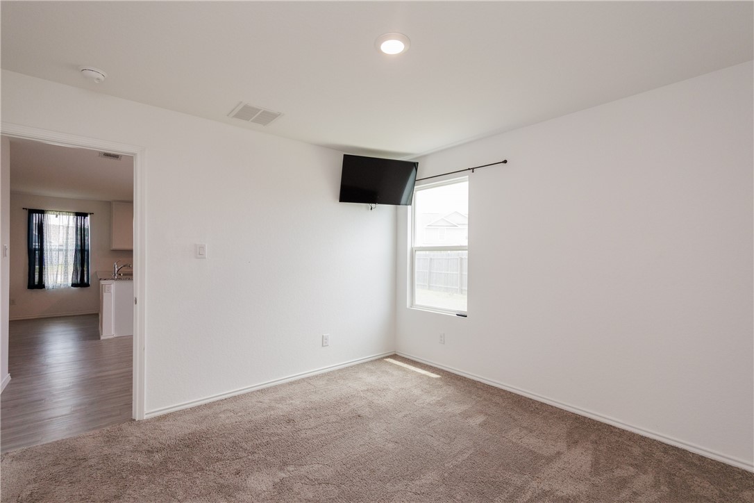 13245 Wrangler St Property Photo 17
