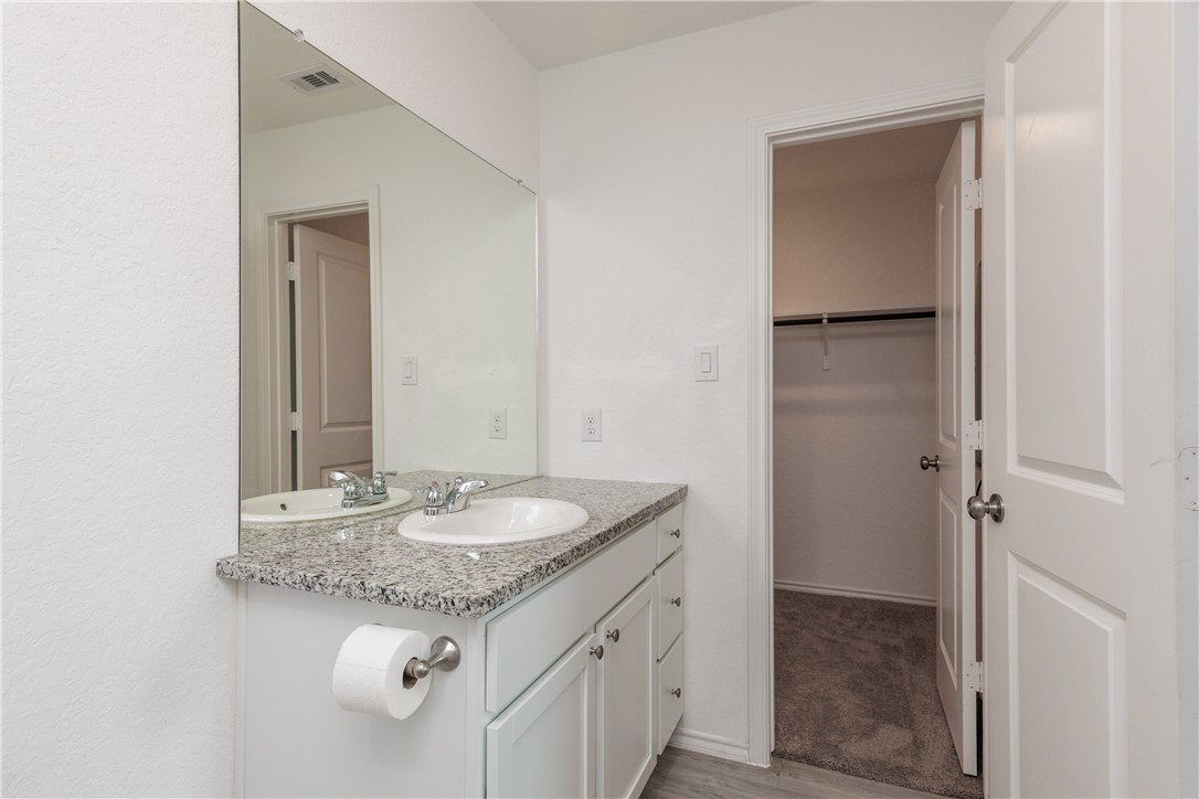 13245 Wrangler St Property Photo 20