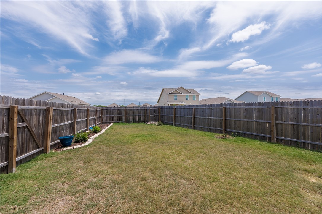 13245 Wrangler St Property Photo 34
