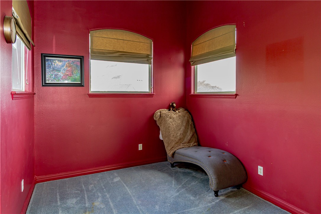 7906 Valtourmanche Dr Property Photo 24