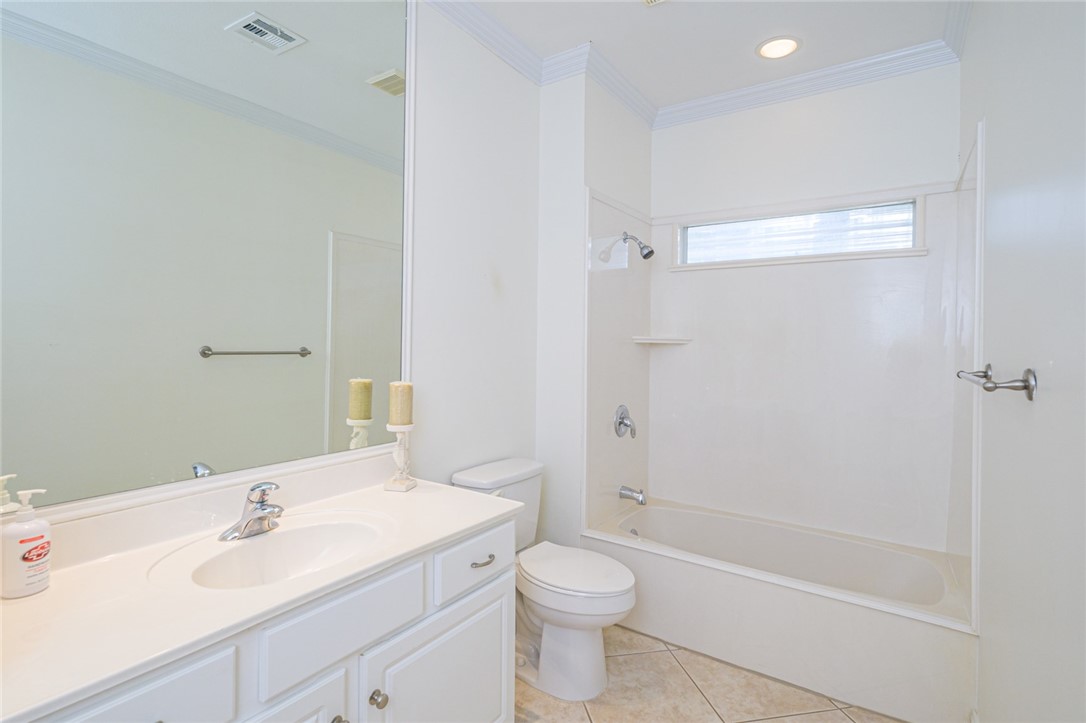 78 Astor Circ Property Photo 19