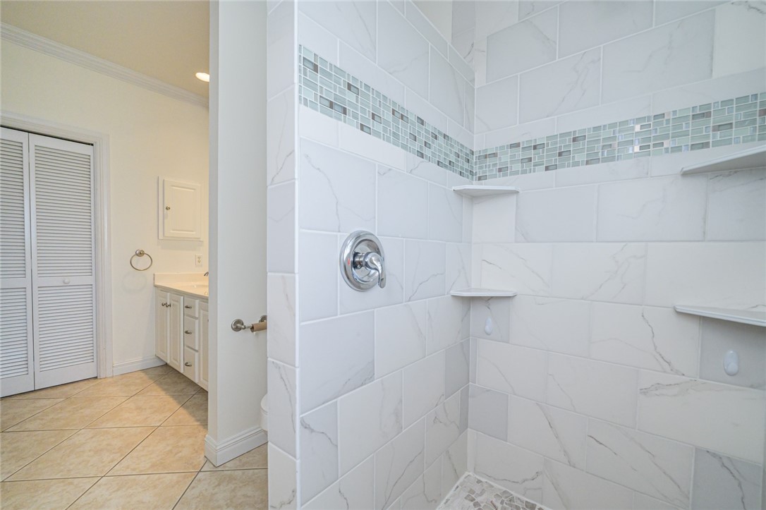 78 Astor Circ Property Photo 26