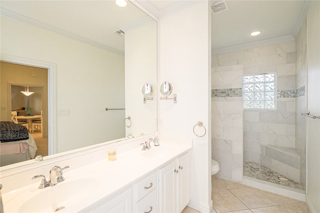 78 Astor Circ Property Photo 27