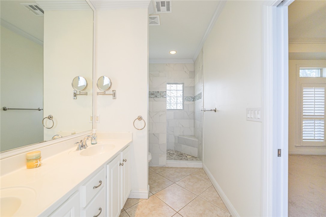 78 Astor Circ Property Photo 28